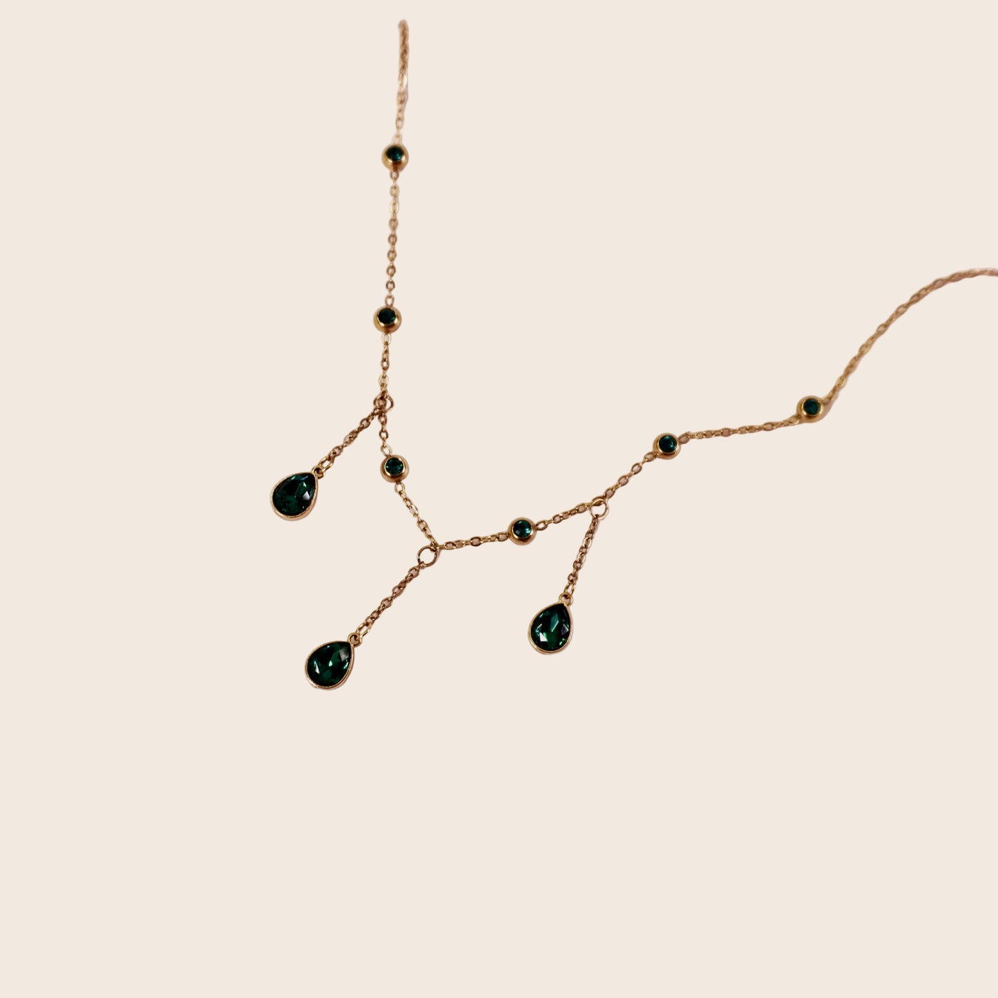 Elina Necklace 🟢
