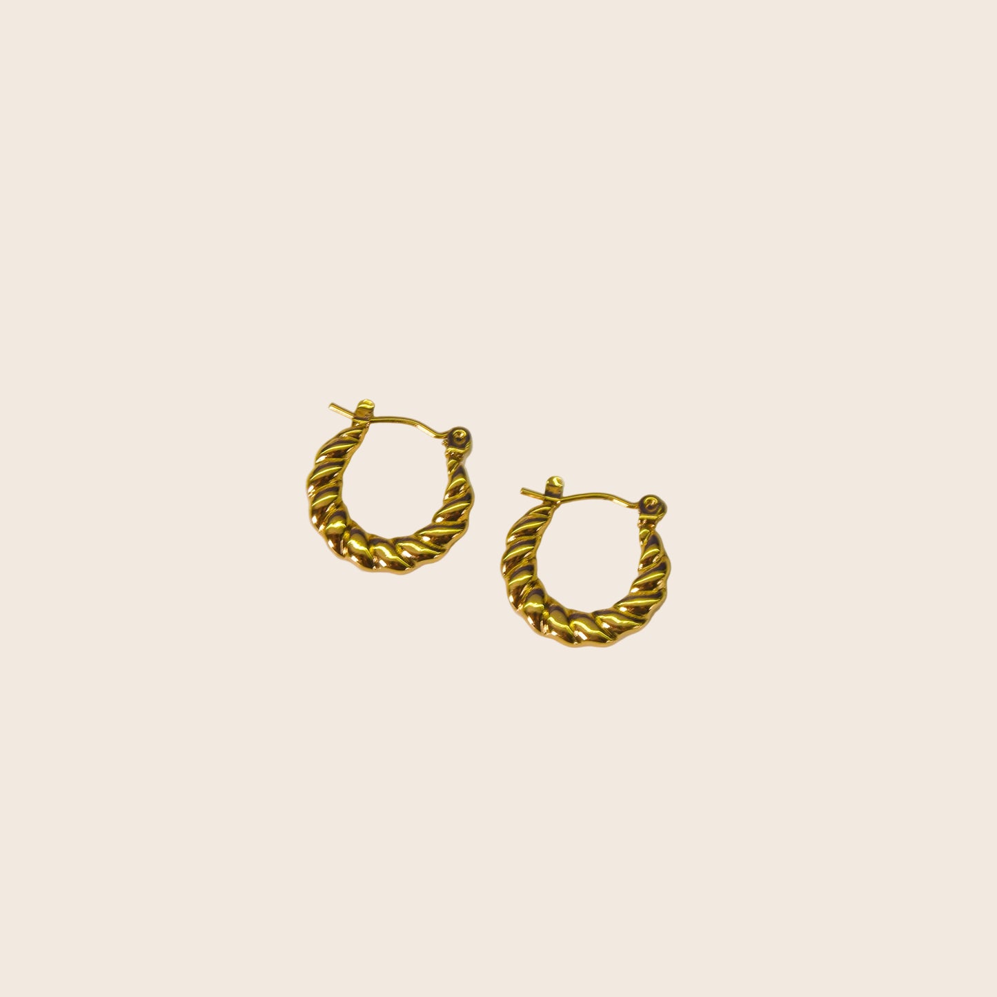 Nia hoops 🥐