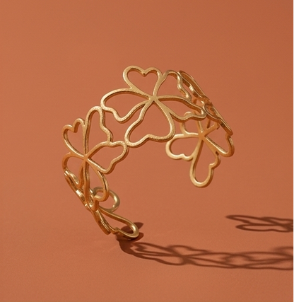 Holly cuff 🌺