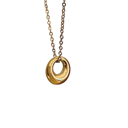 Reeva Pendant 🌗